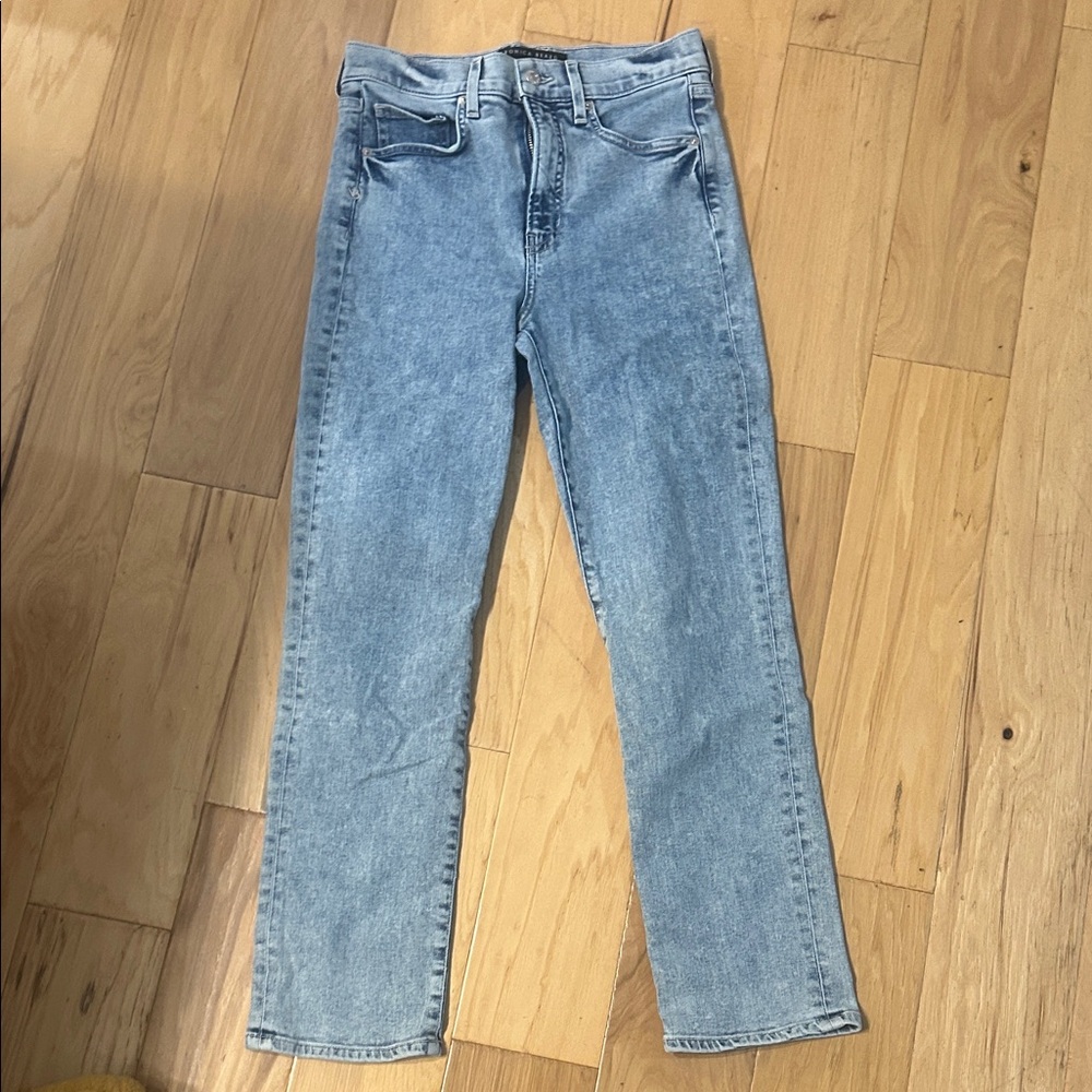 Veronica Beard Jeans! Ryleigh Slim Straight, size 28.